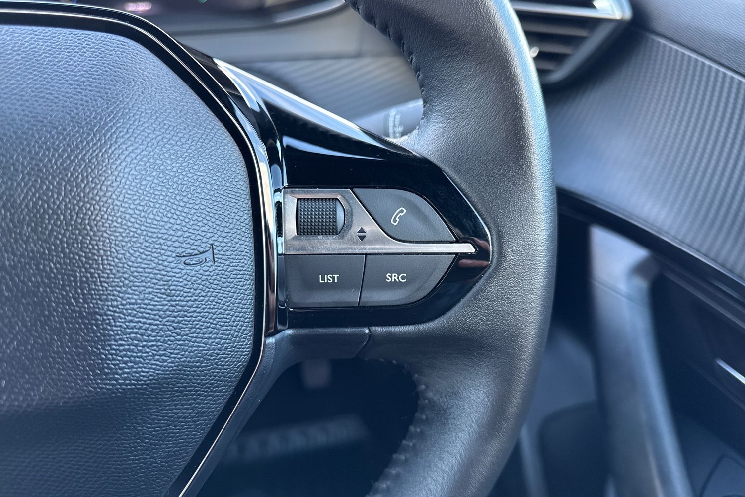 Used Peugeot 2008 2024 for sale - 76636899: Photo 39