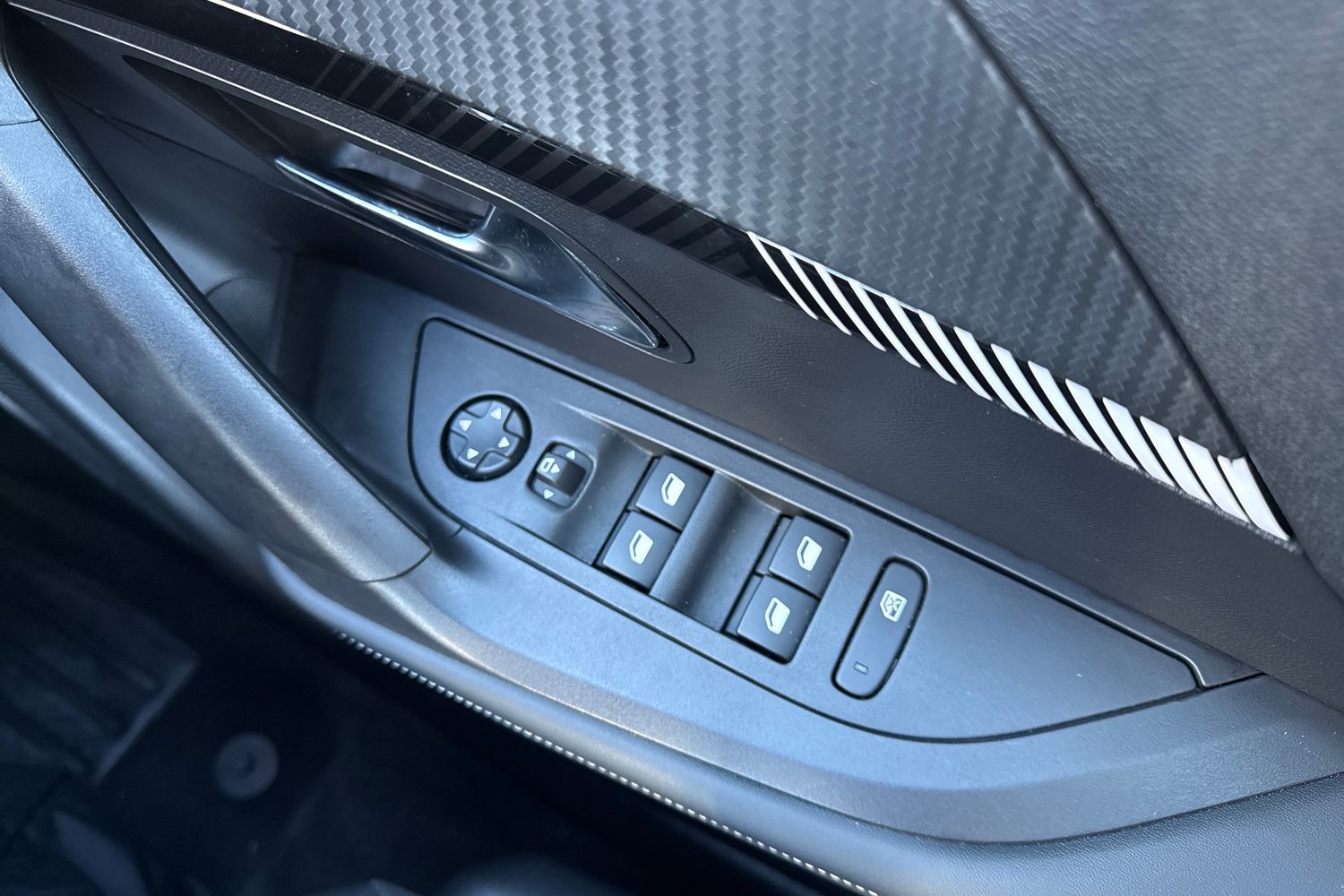 Used Peugeot 2008 2024 for sale - 76636899: Photo 41