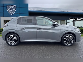 Used Peugeot E-208 2024 for sale - 76128503: Photo