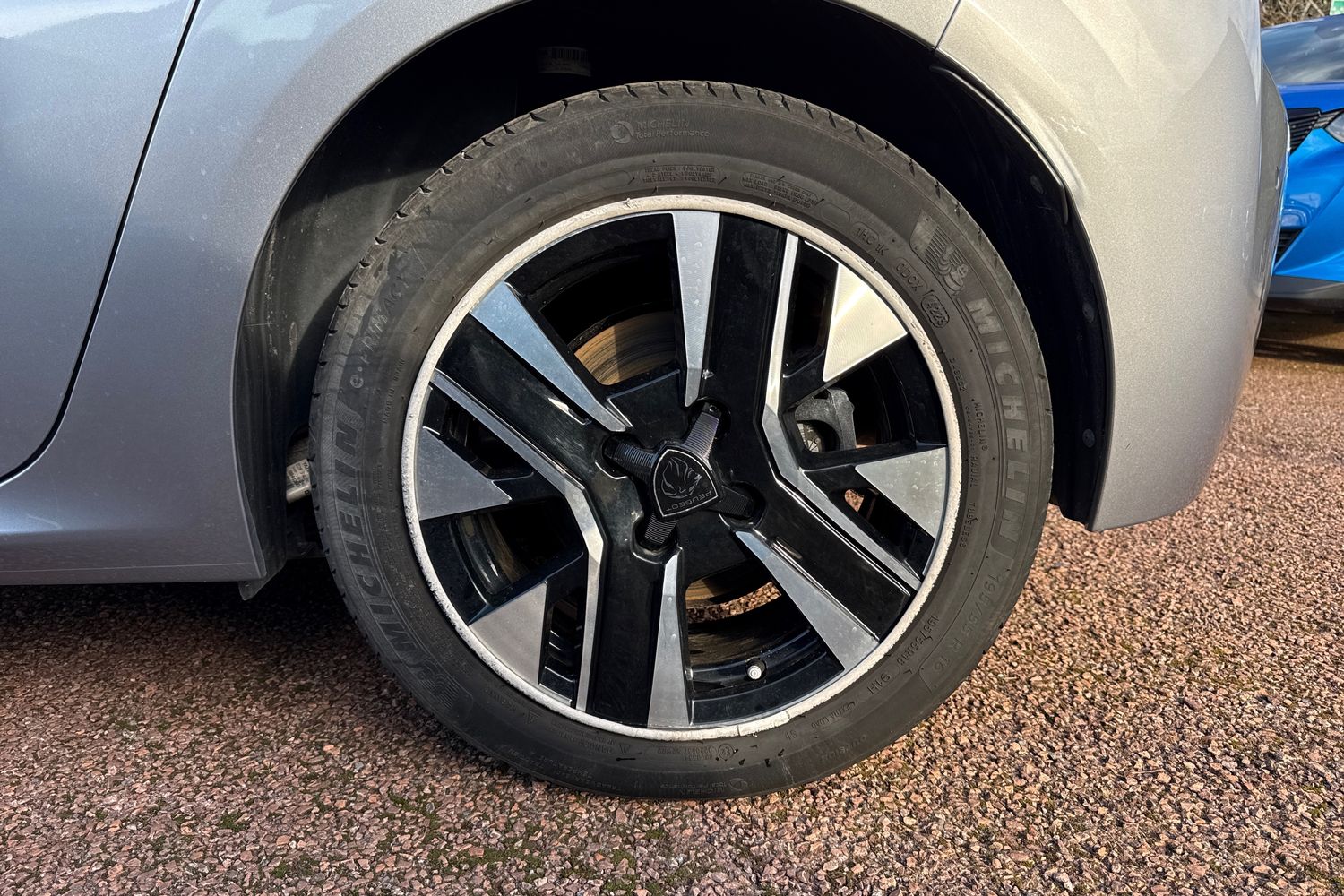 Used Peugeot 208 2023 for sale - 77661694: Photo 6