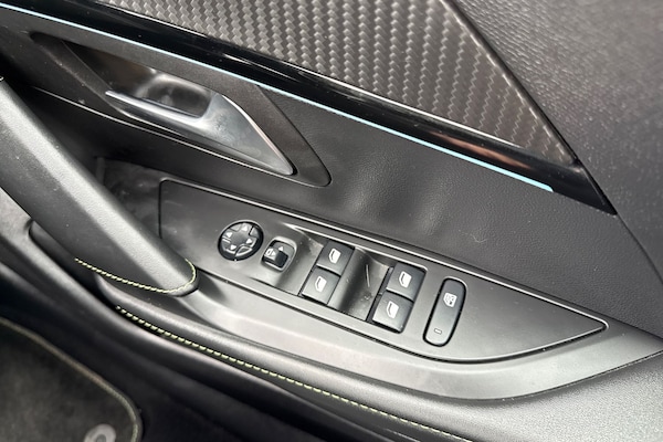 Used Peugeot E-208 2021 for sale - 76274690: Photo 42