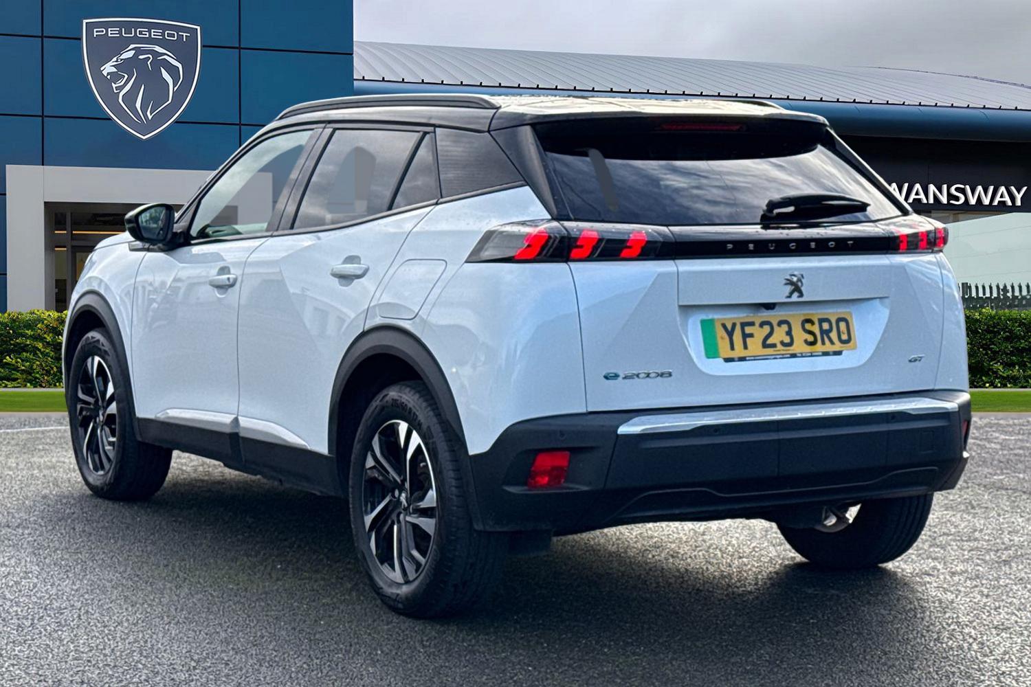 Used Peugeot 2008 2023 for sale - 76636929: Photo 2