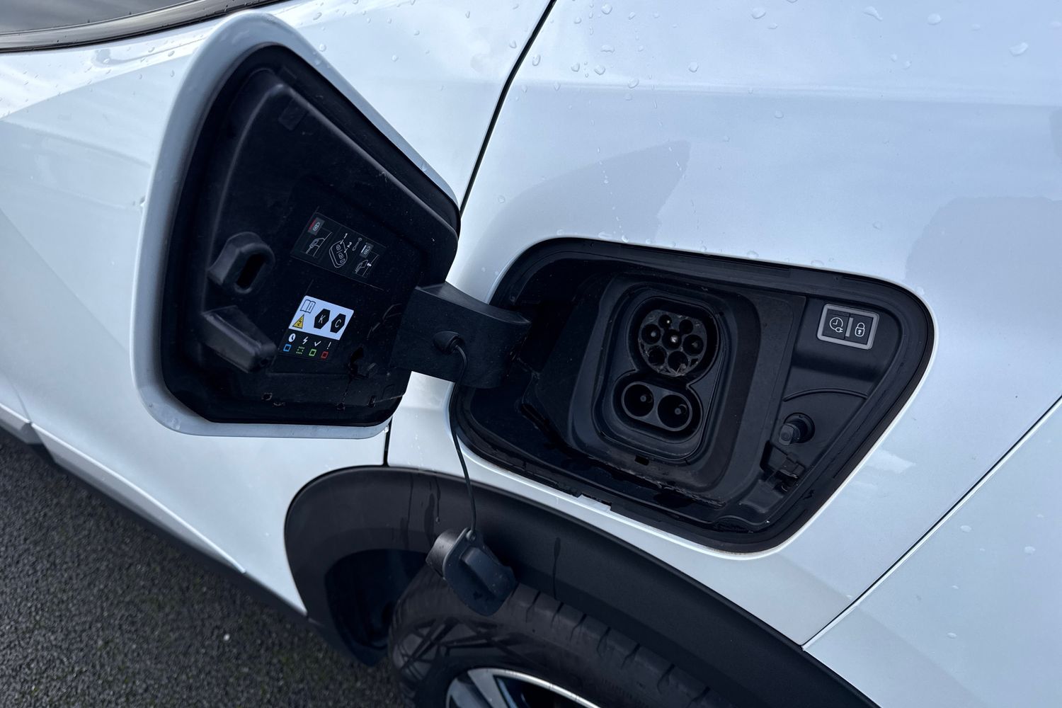 Used Peugeot 2008 2023 for sale - 76636929: Photo 25