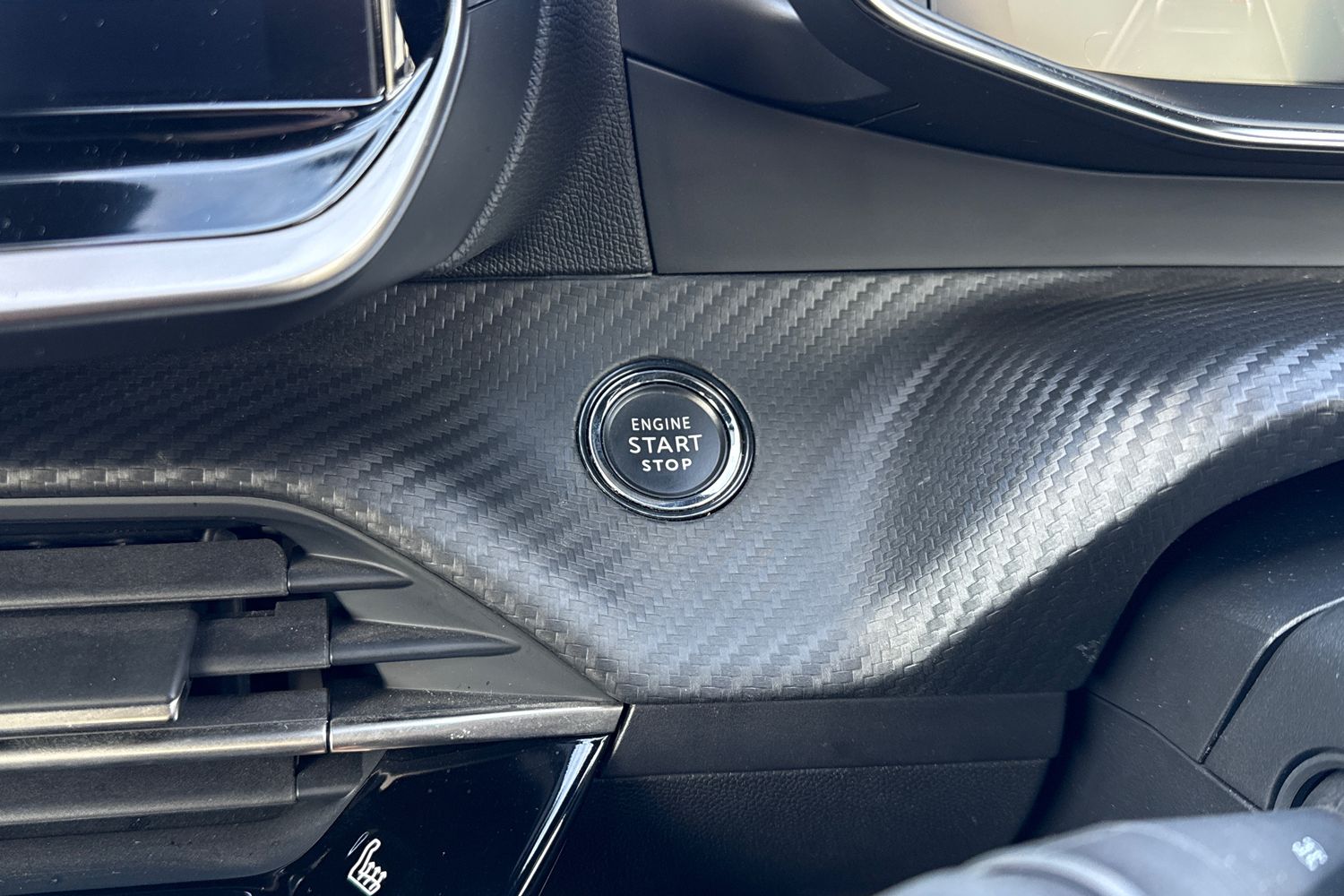 Used Peugeot 2008 2023 for sale - 76636929: Photo 55