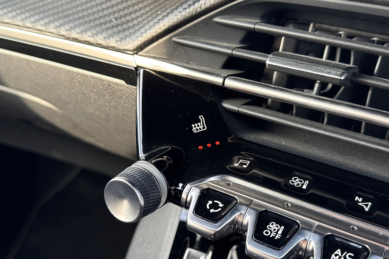 Used Peugeot 2008 2023 for sale - 76636929: Photo 57