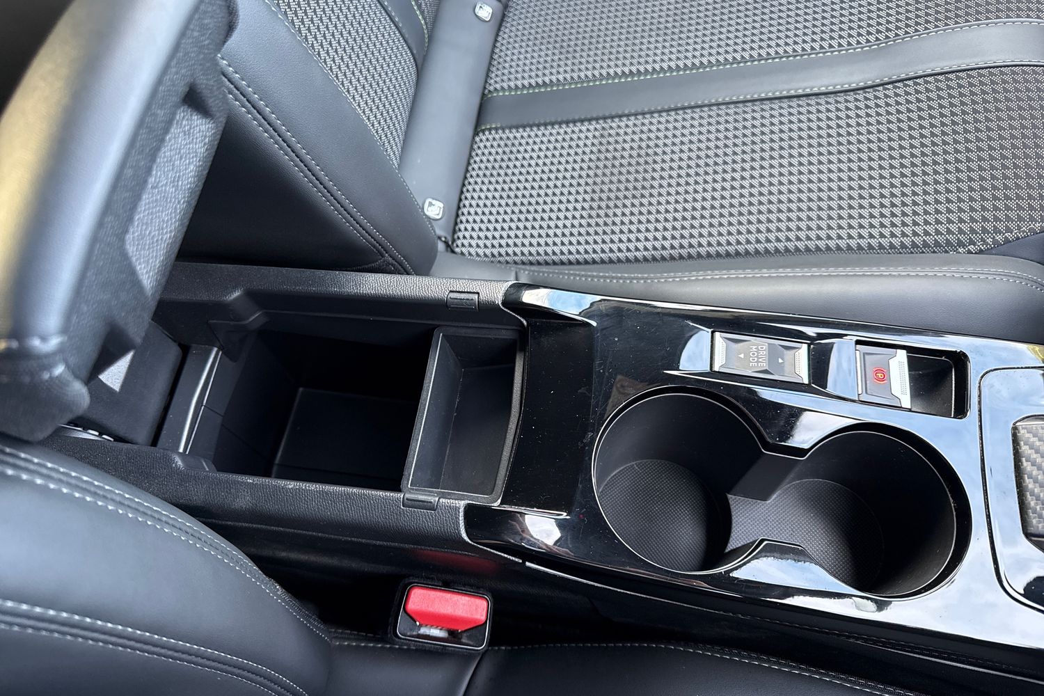 Used Peugeot 2008 2023 for sale - 76636929: Photo 60