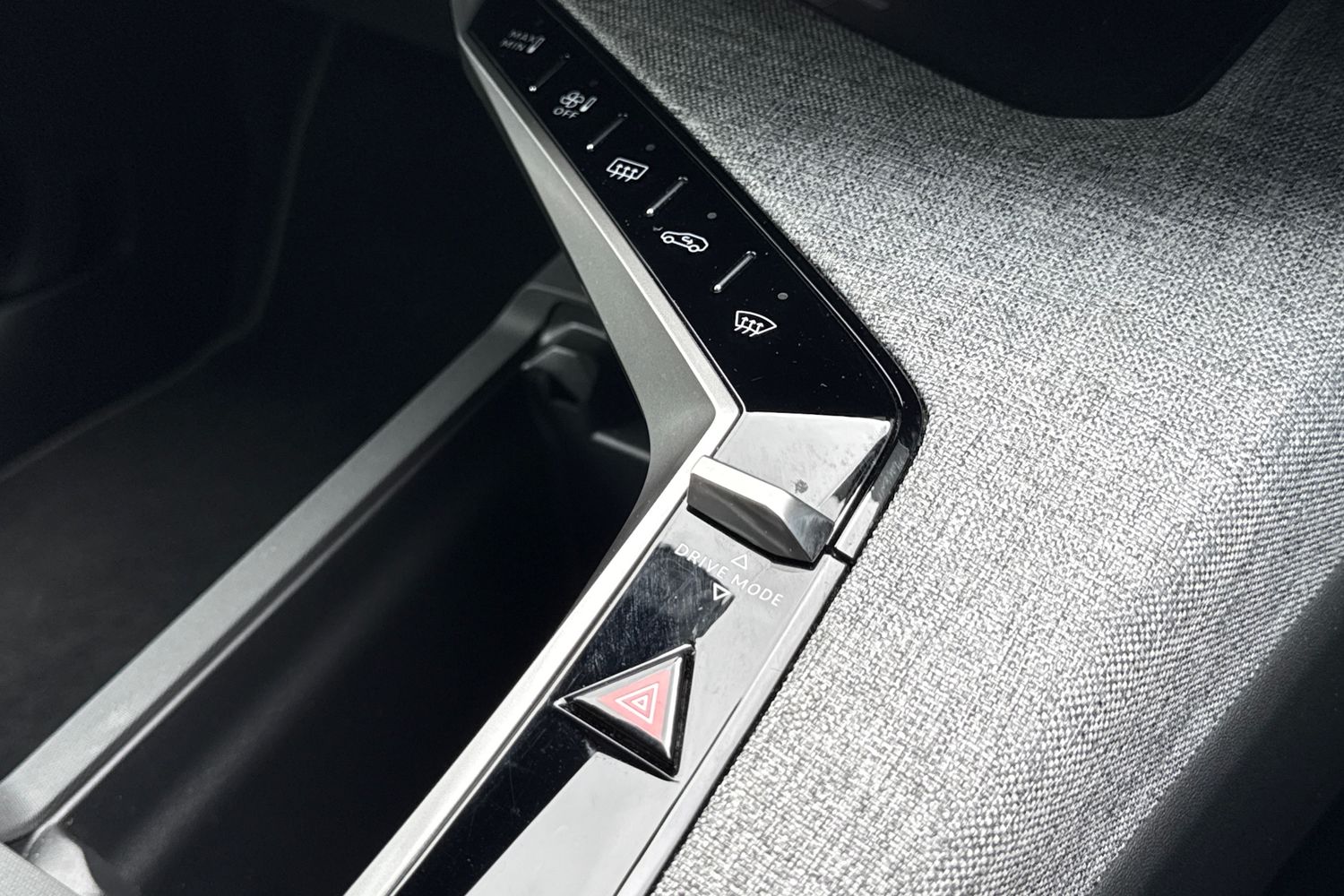 Used Peugeot 3008 2025 for sale - 77886373: Photo 53