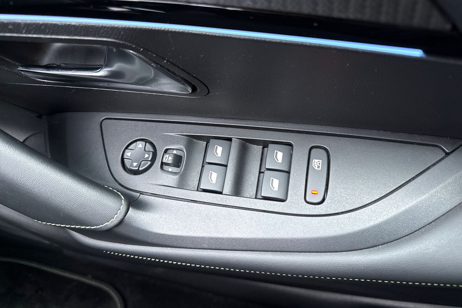 Used Peugeot 2008 2022 for sale - 77390272: Photo 42