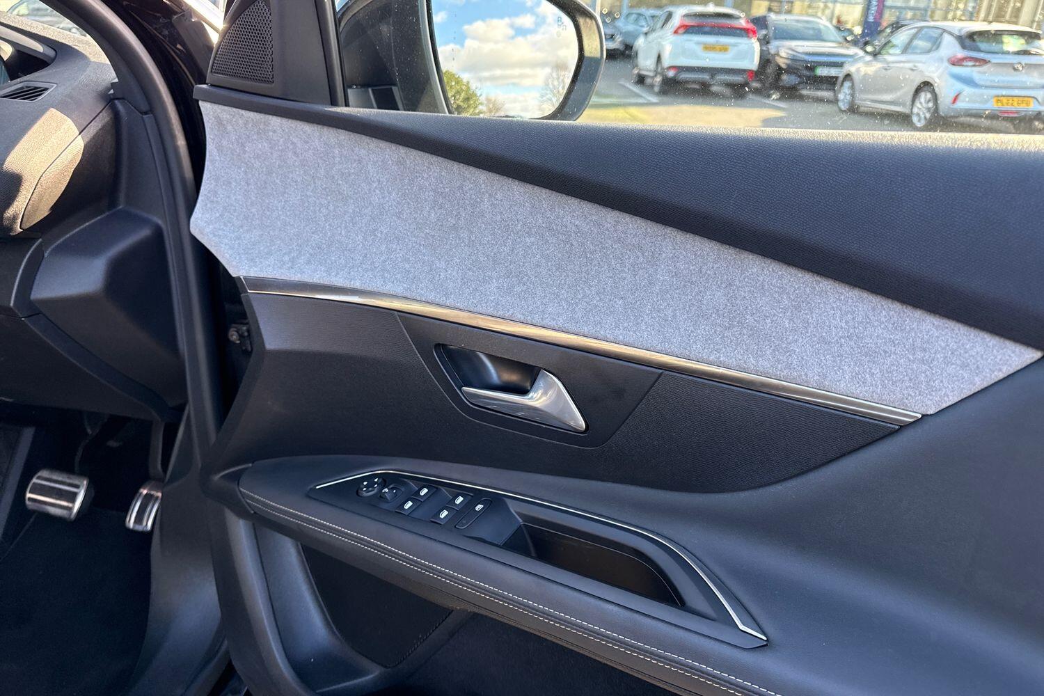 Used Peugeot 3008 2021 for sale - 76641864: Photo 17