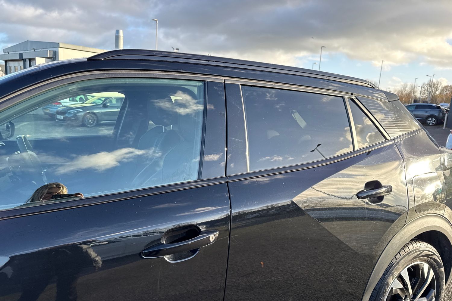 Used Peugeot E-2008 2022 for sale - 76902566: Photo 35