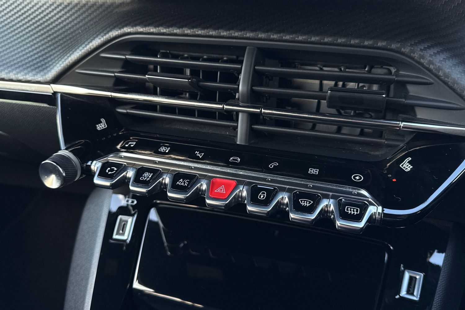 Used Peugeot E-2008 2022 for sale - 76902566: Photo 55