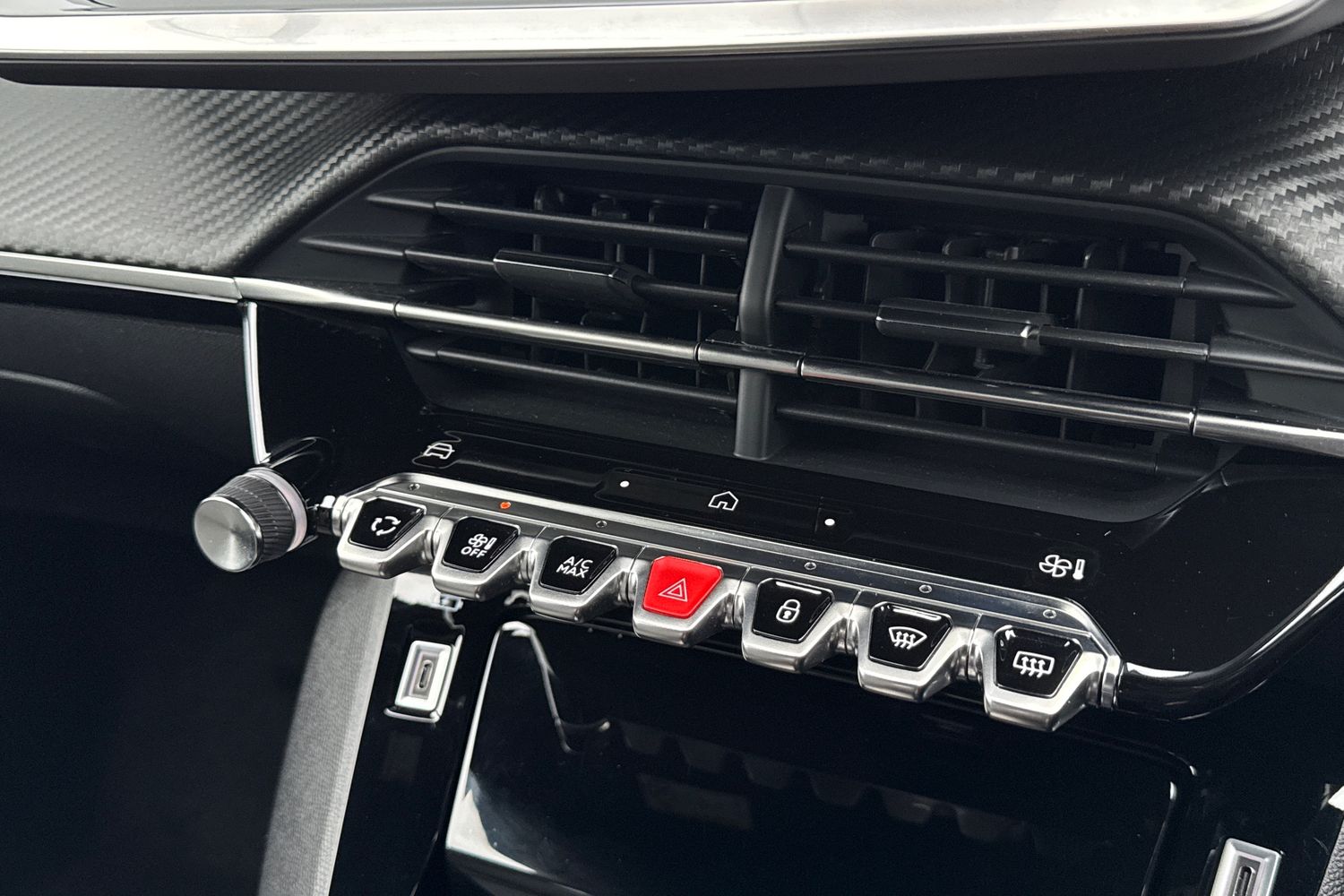 Used Peugeot 2008 2024 for sale - 77443935: Photo 52