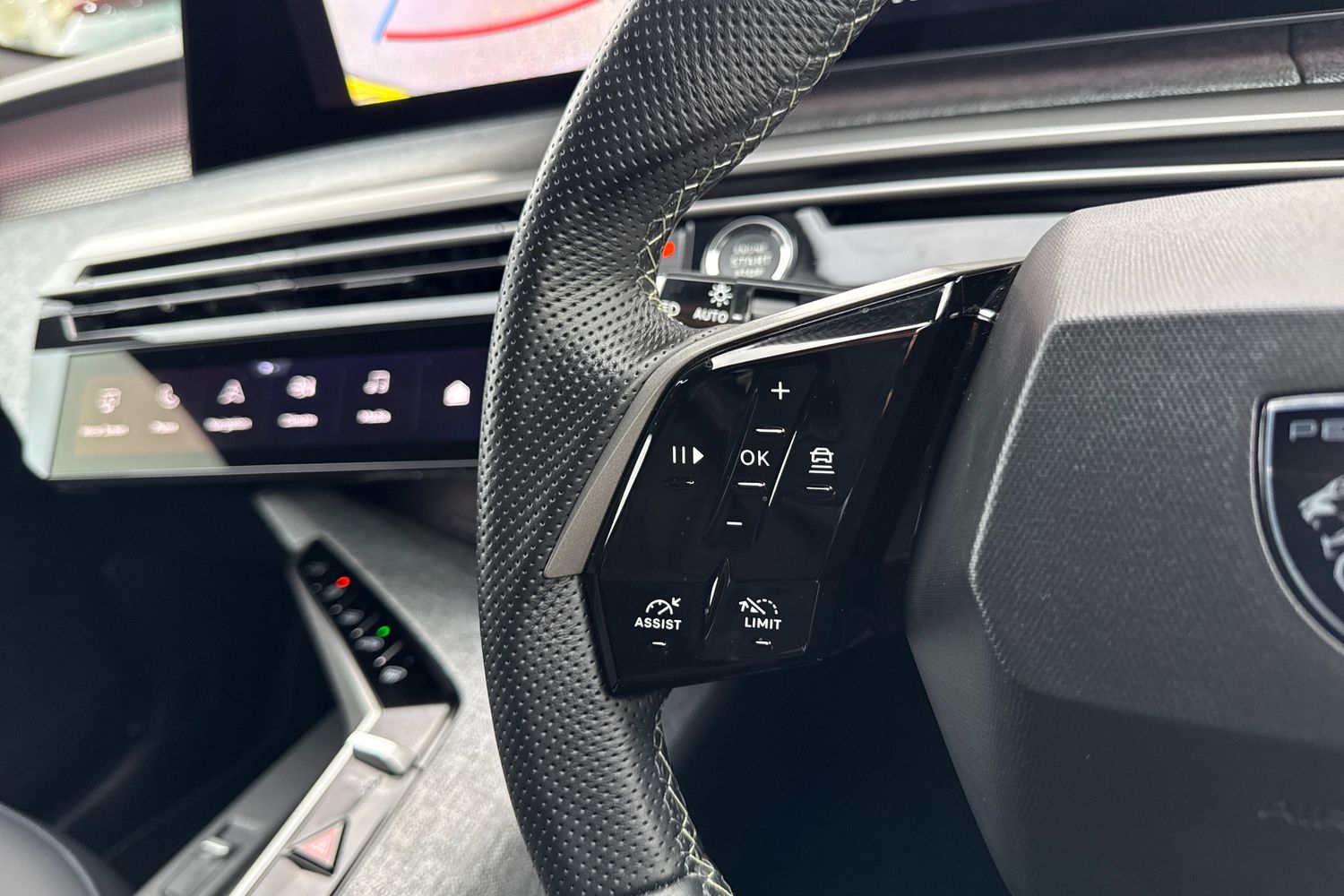 Used Peugeot 3008 2025 for sale - 76929336: Photo 37