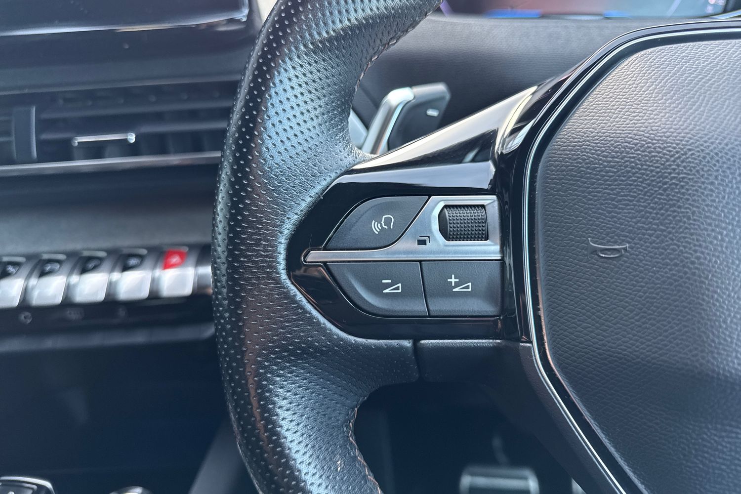 Used Peugeot 5008 2021 for sale - 76411572: Photo 40