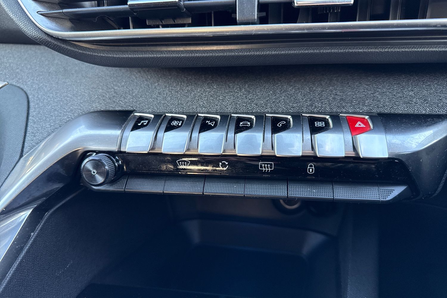 Used Peugeot 3008 2019 for sale - 76353098: Photo 54