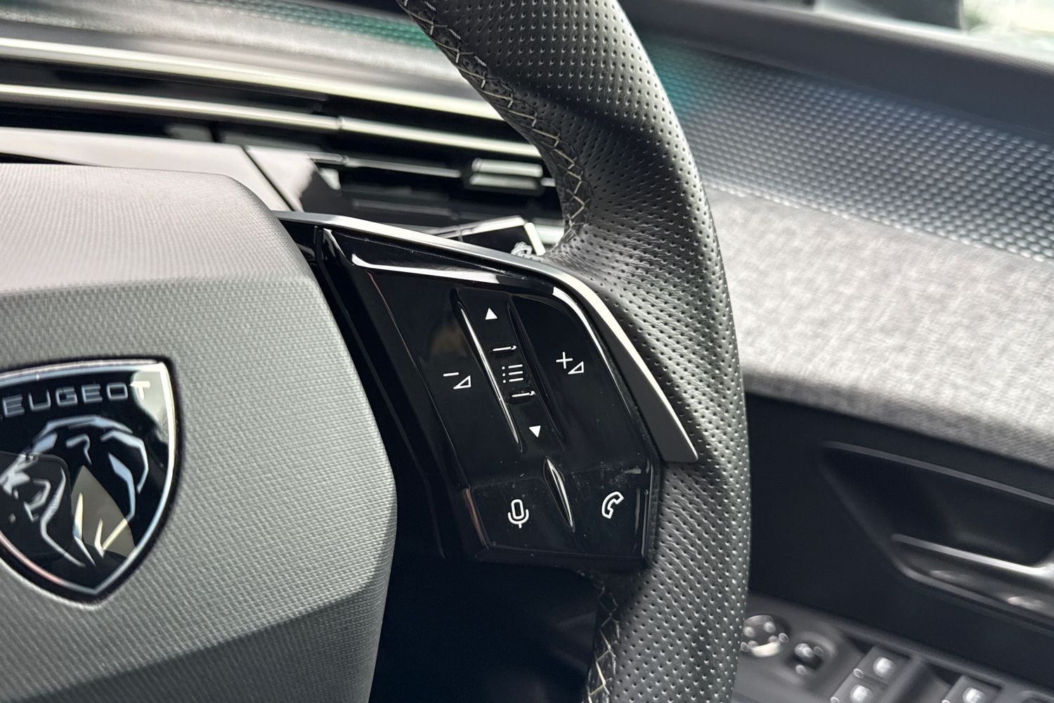 Used Peugeot 3008 2024 for sale - 77886511: Photo 37