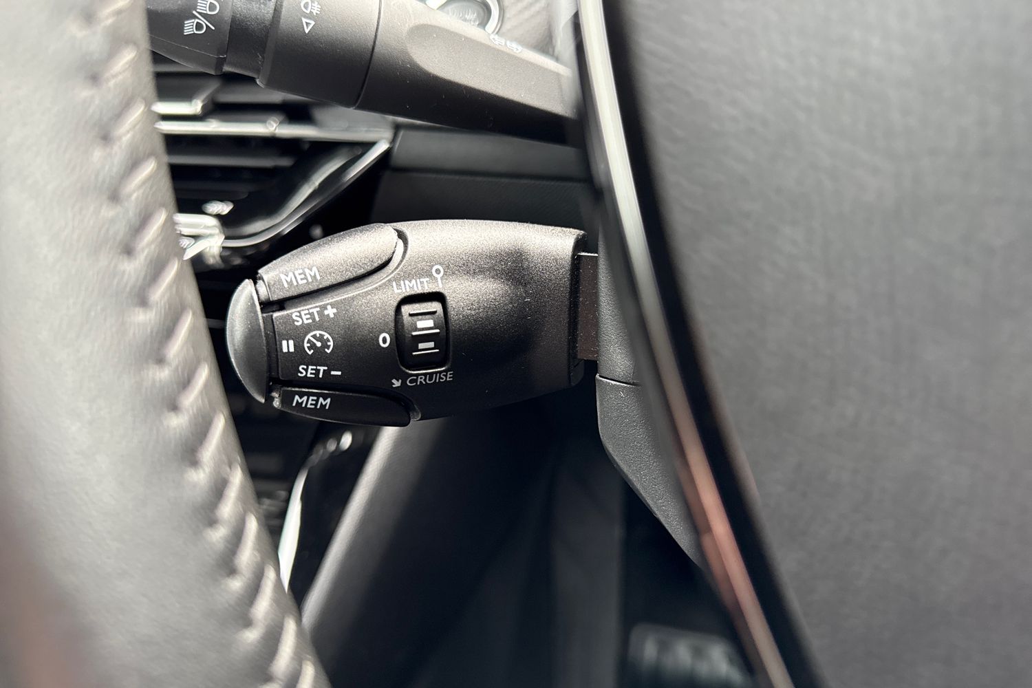 Used Peugeot 2008 2024 for sale - 77520327: Photo 29