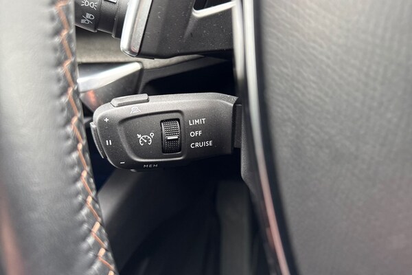 Used Peugeot 3008 2022 for sale - 76286624: Photo 43