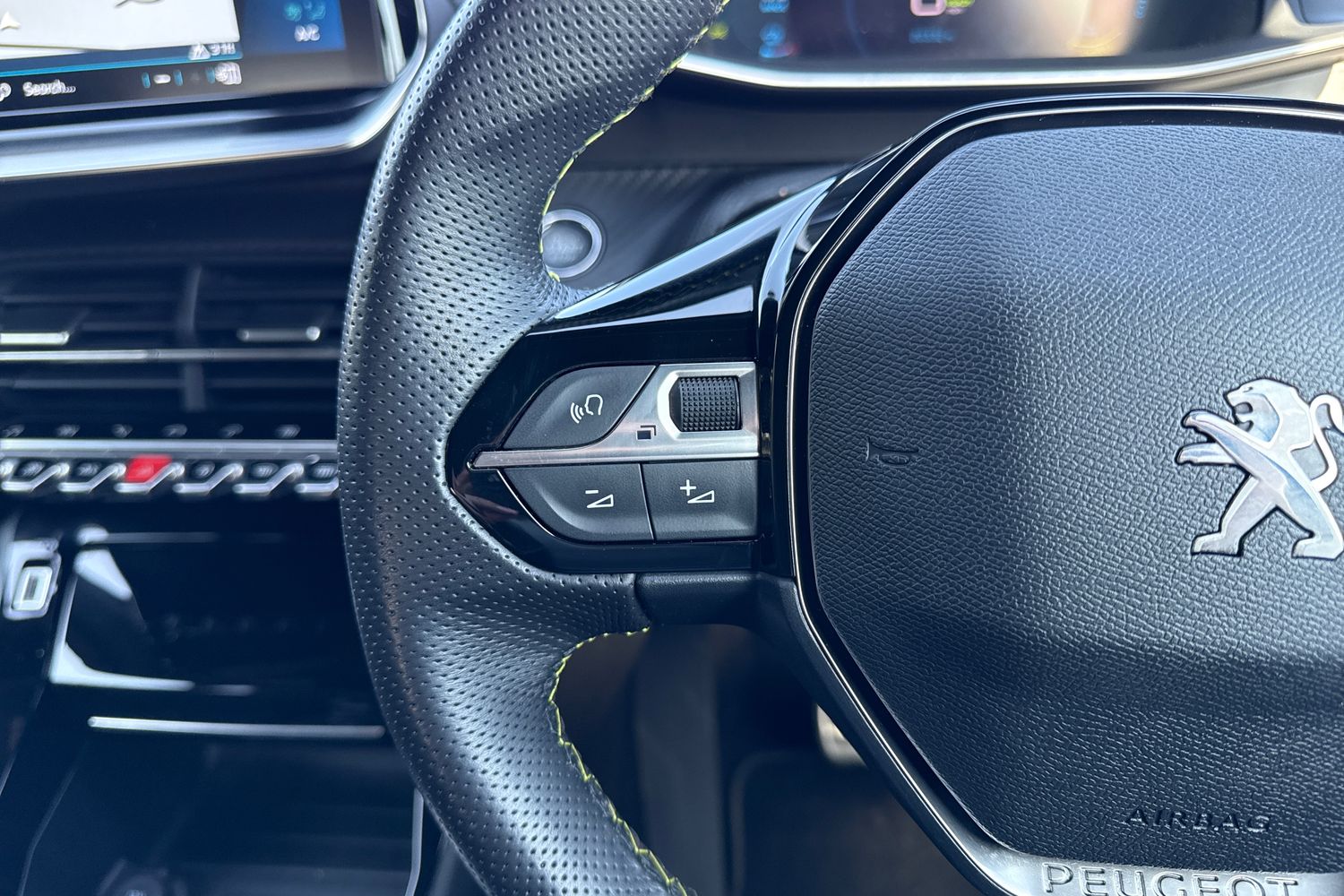 Used Peugeot 2008 2022 for sale - 77943683: Photo 39