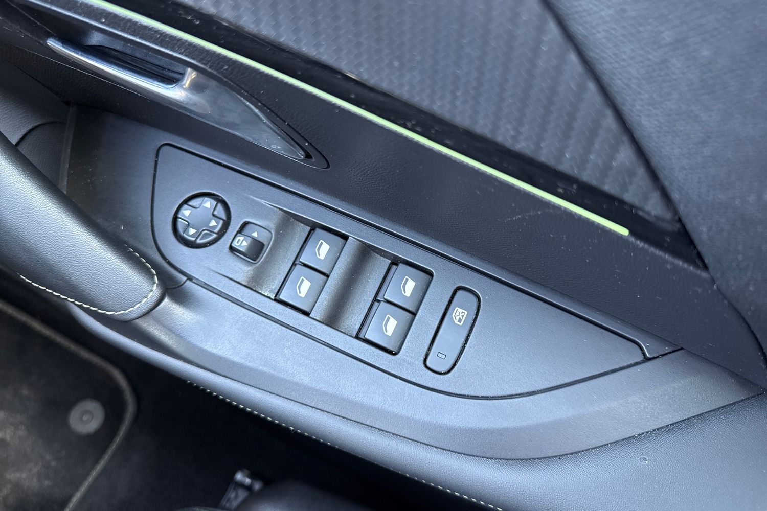 Used Peugeot 2008 2022 for sale - 77943683: Photo 42