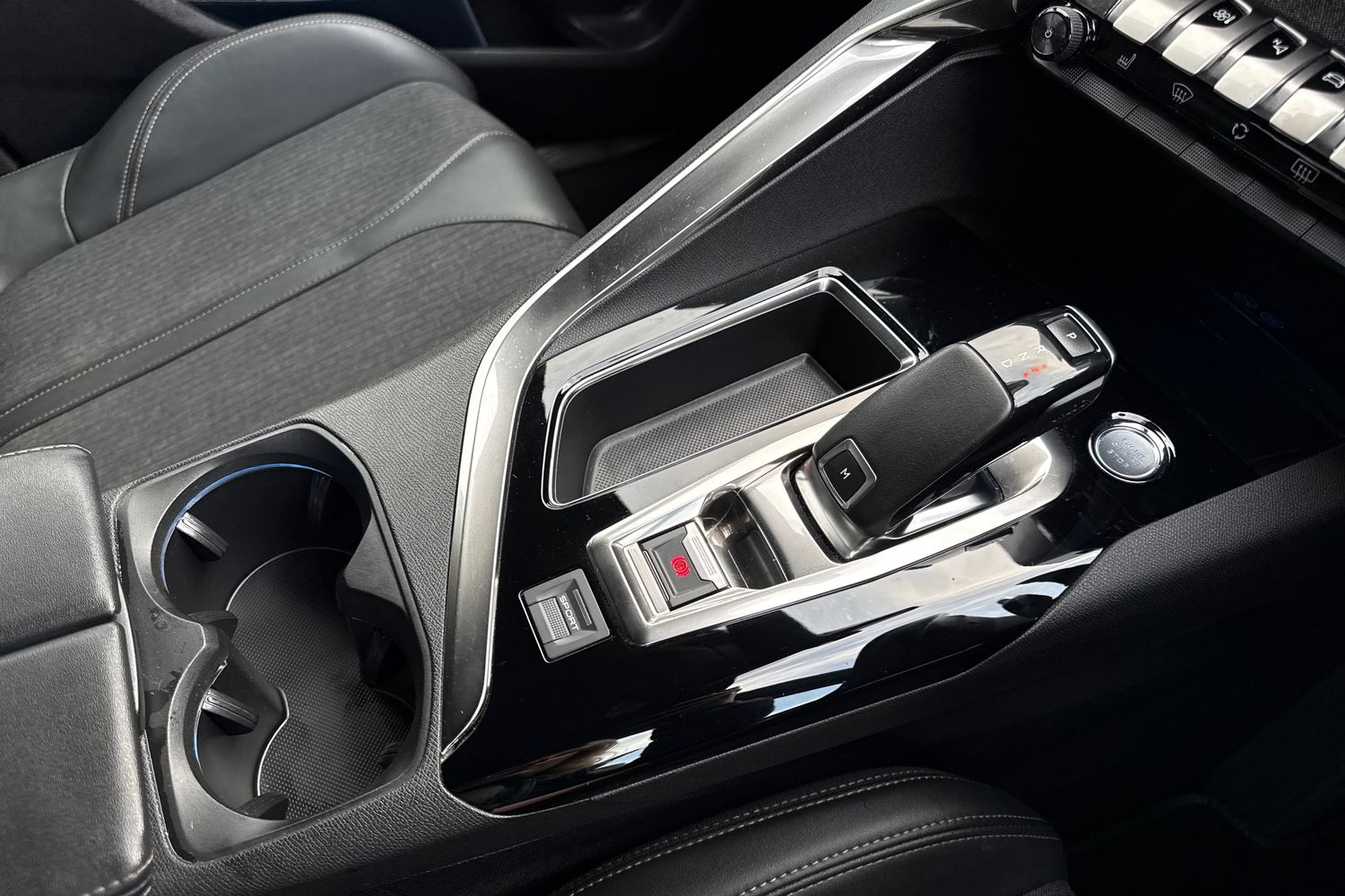 Used Peugeot 3008 2020 for sale - 76739699: Photo 46