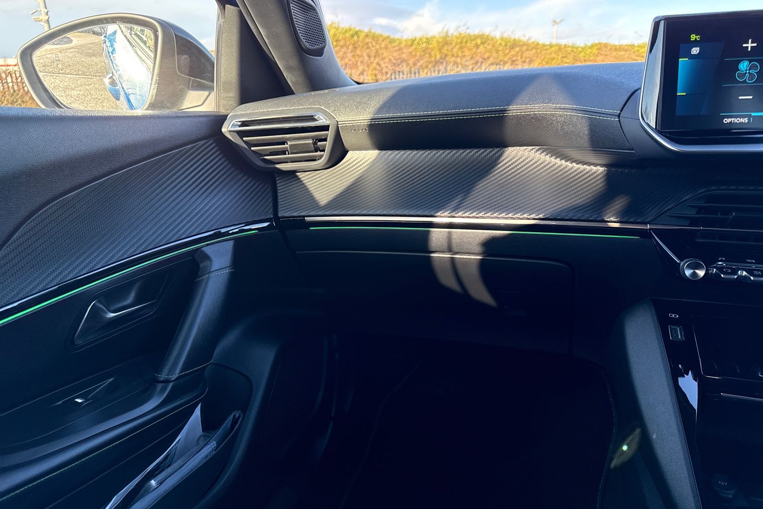 Used Peugeot E-2008 2022 for sale - 76782959: Photo 19