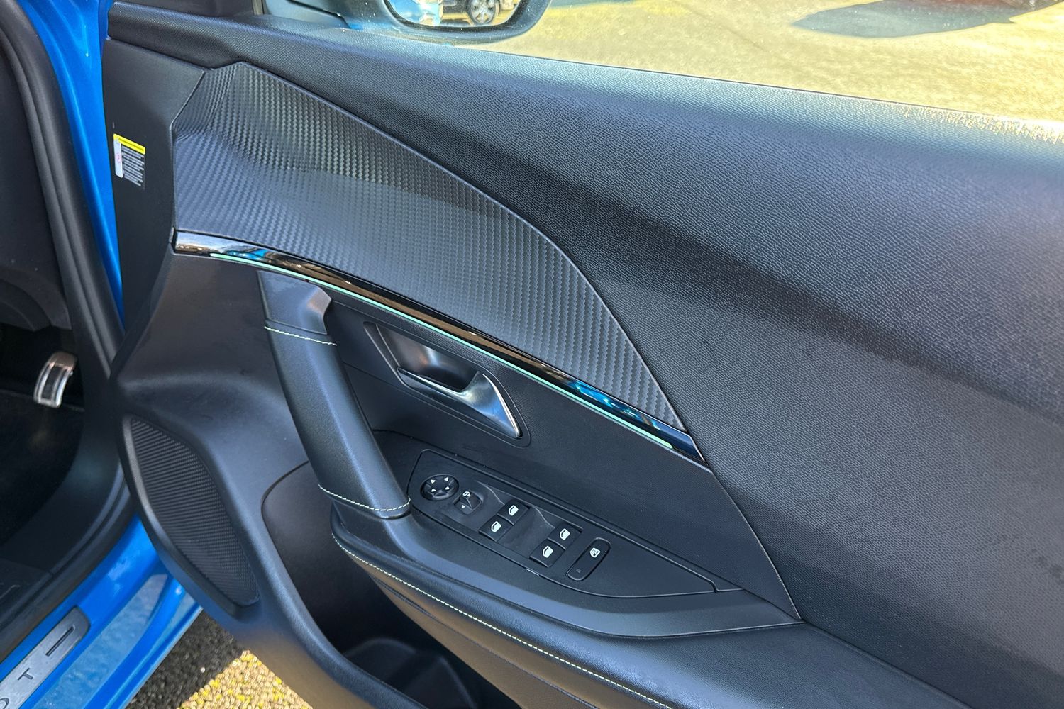 Used Peugeot E-2008 2022 for sale - 76782959: Photo 20