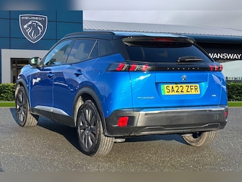 Used Peugeot E-2008 2022 for sale - 76782959: Photo