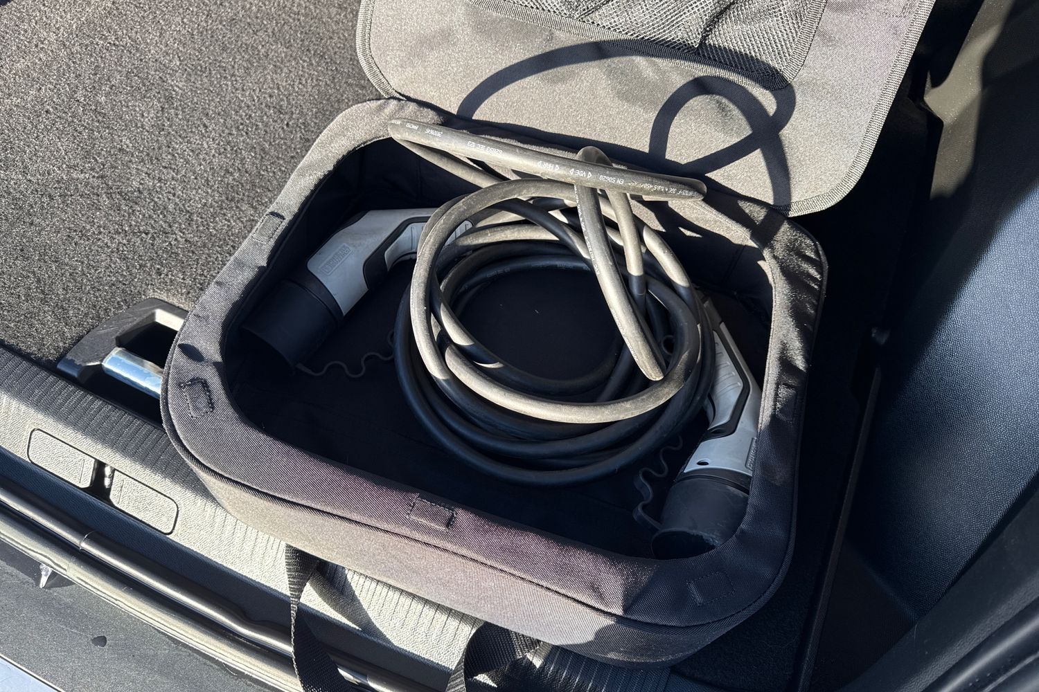 Used Peugeot E-2008 2022 for sale - 76782959: Photo 36