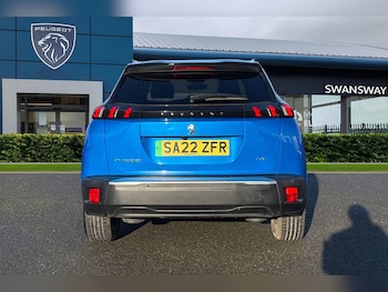 Used Peugeot E-2008 2022 for sale - 76782959: Photo