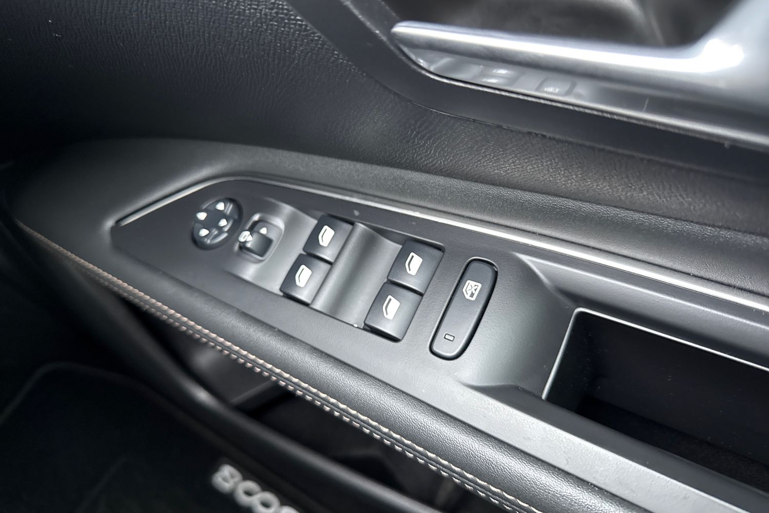 Used Peugeot 3008 2019 for sale - 76553551: Photo 41