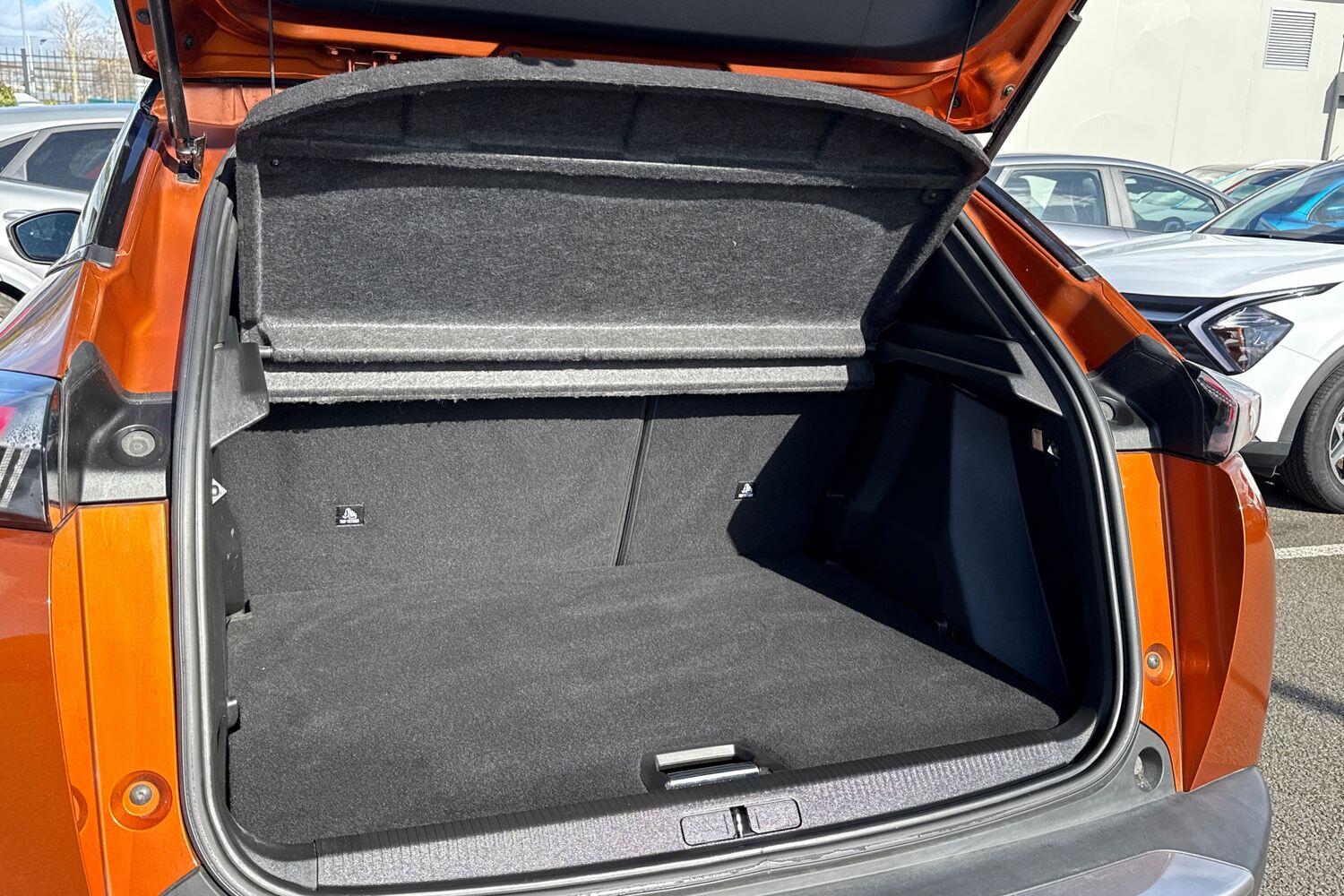 Used Peugeot E-2008 2022 for sale - 77919283: Photo 10