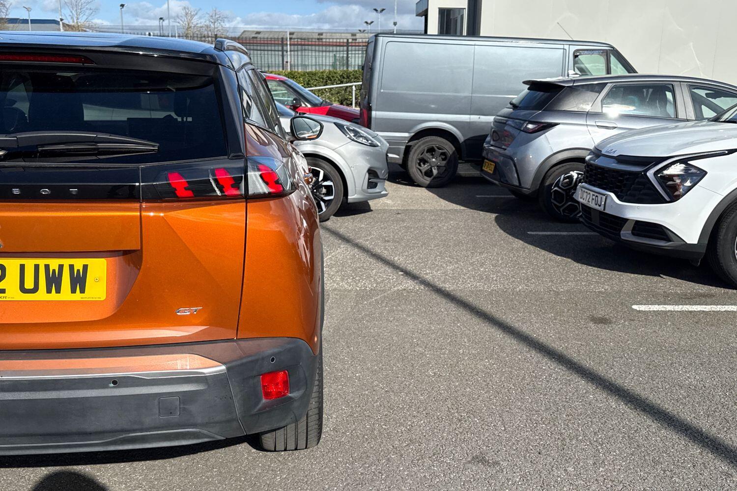 Used Peugeot E-2008 2022 for sale - 77919283: Photo 37