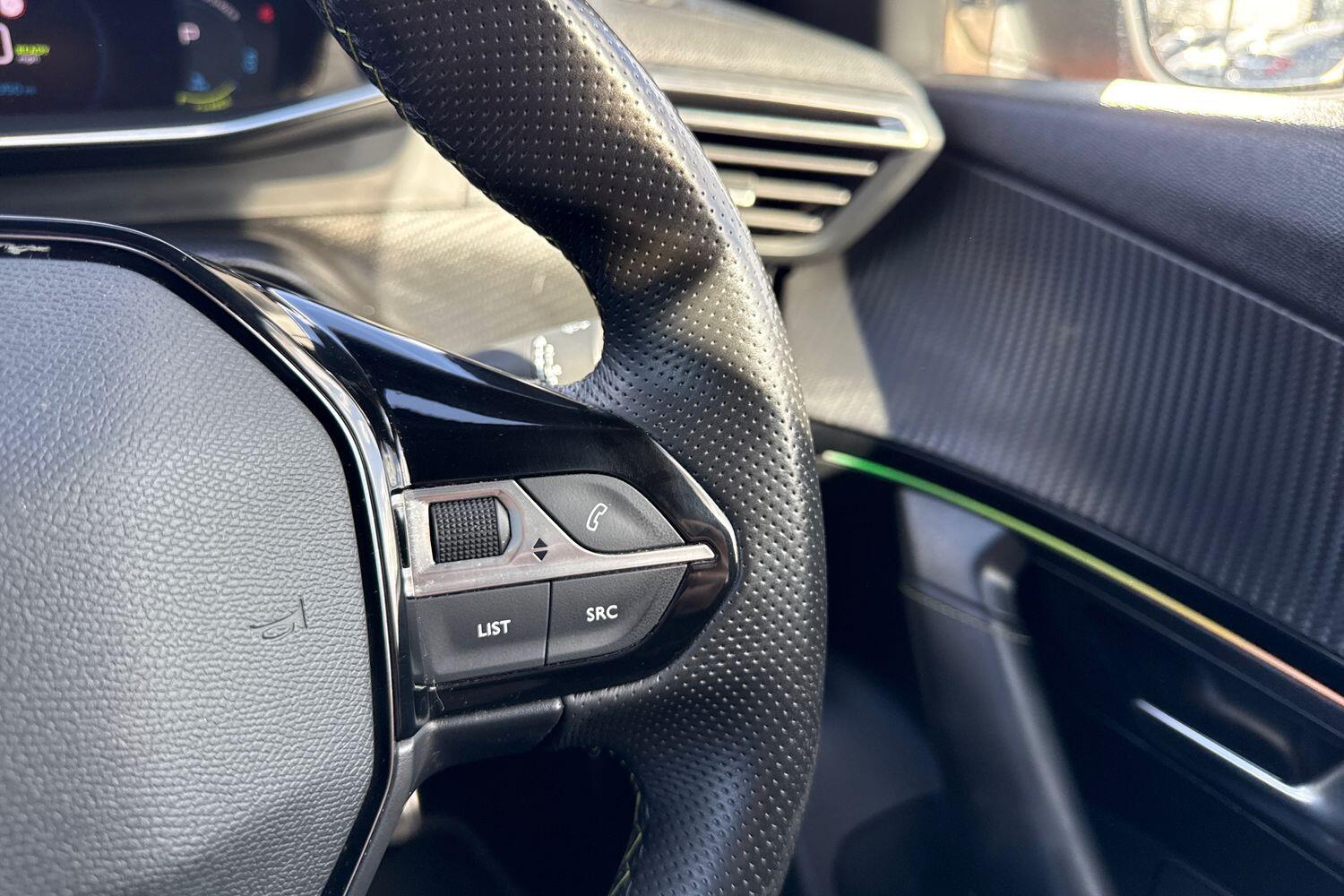 Used Peugeot E-2008 2022 for sale - 77919283: Photo 41