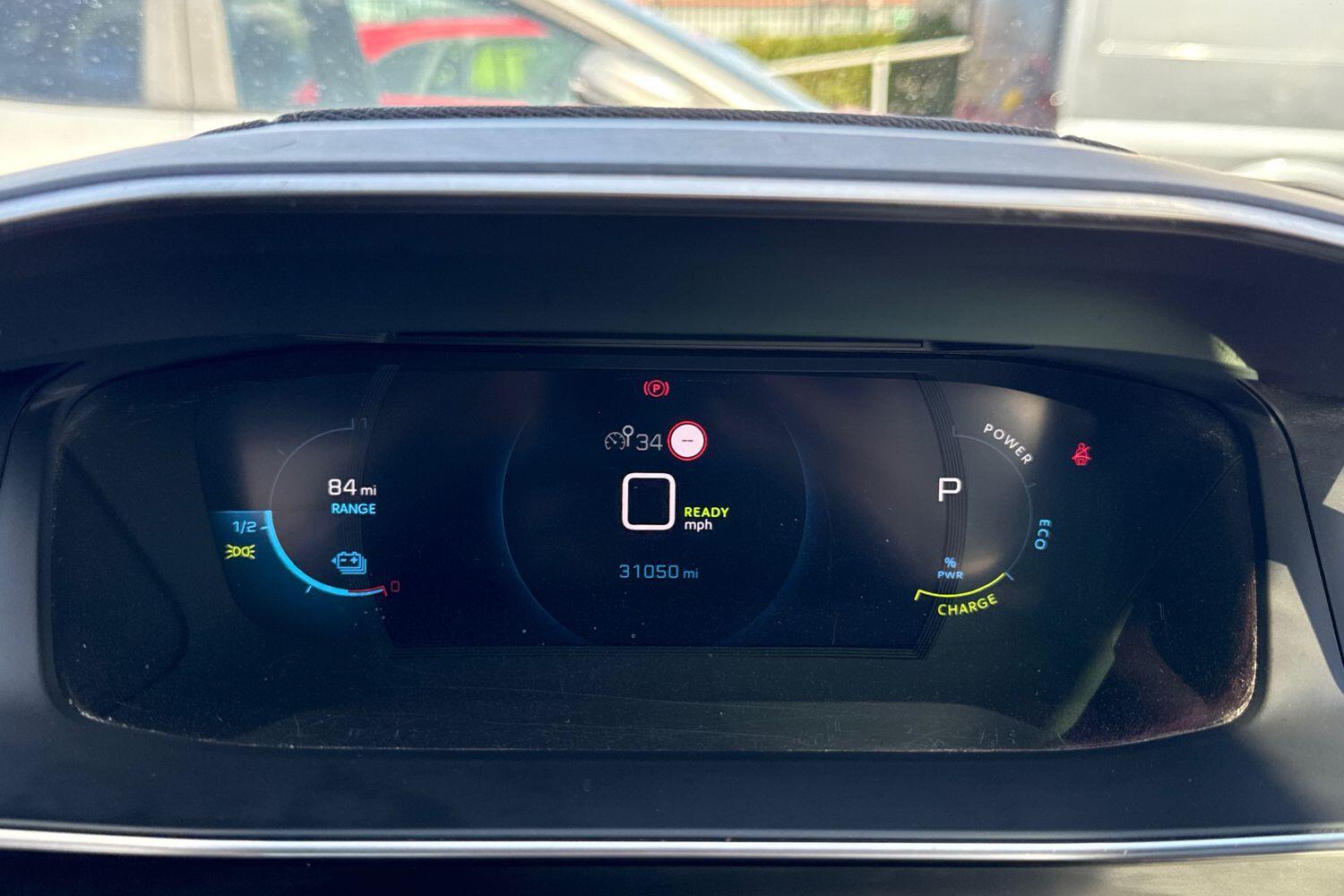 Used Peugeot E-2008 2022 for sale - 77919283: Photo 45