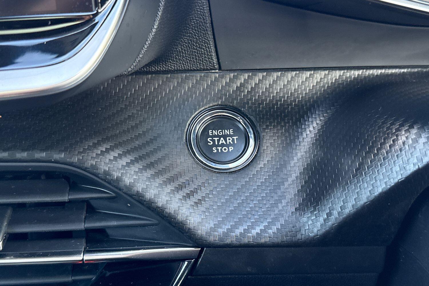 Used Peugeot E-2008 2022 for sale - 77919283: Photo 59