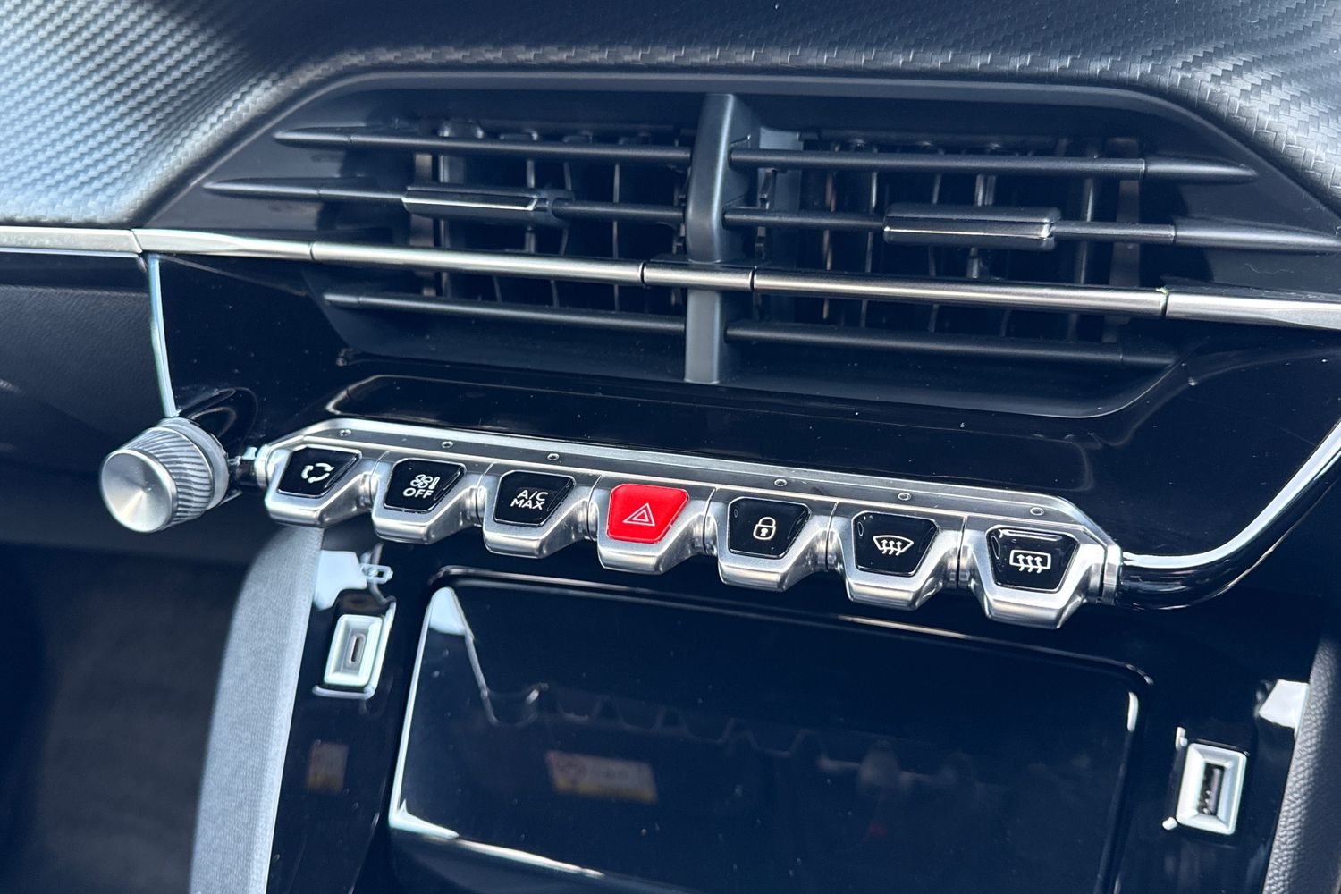 Used Peugeot 2008 2023 for sale - 77943677: Photo 55