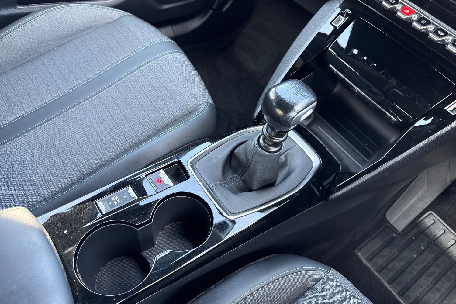 Used Peugeot 2008 2023 for sale - 77943677: Photo 58