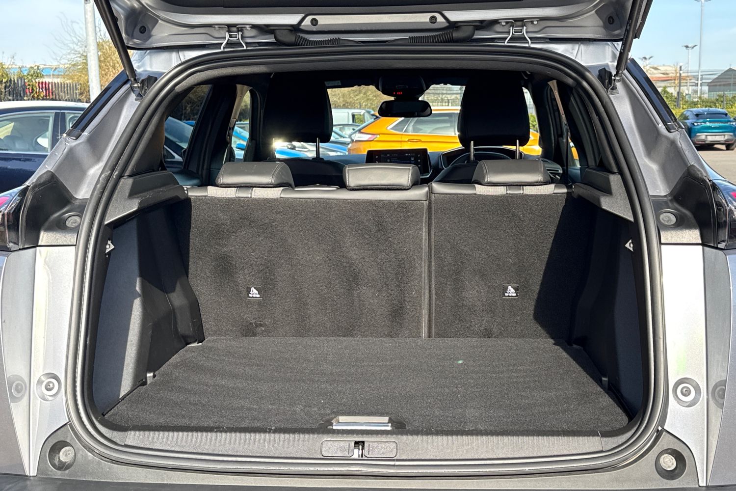 Used Peugeot 2008 2023 for sale - 77943677: Photo 9