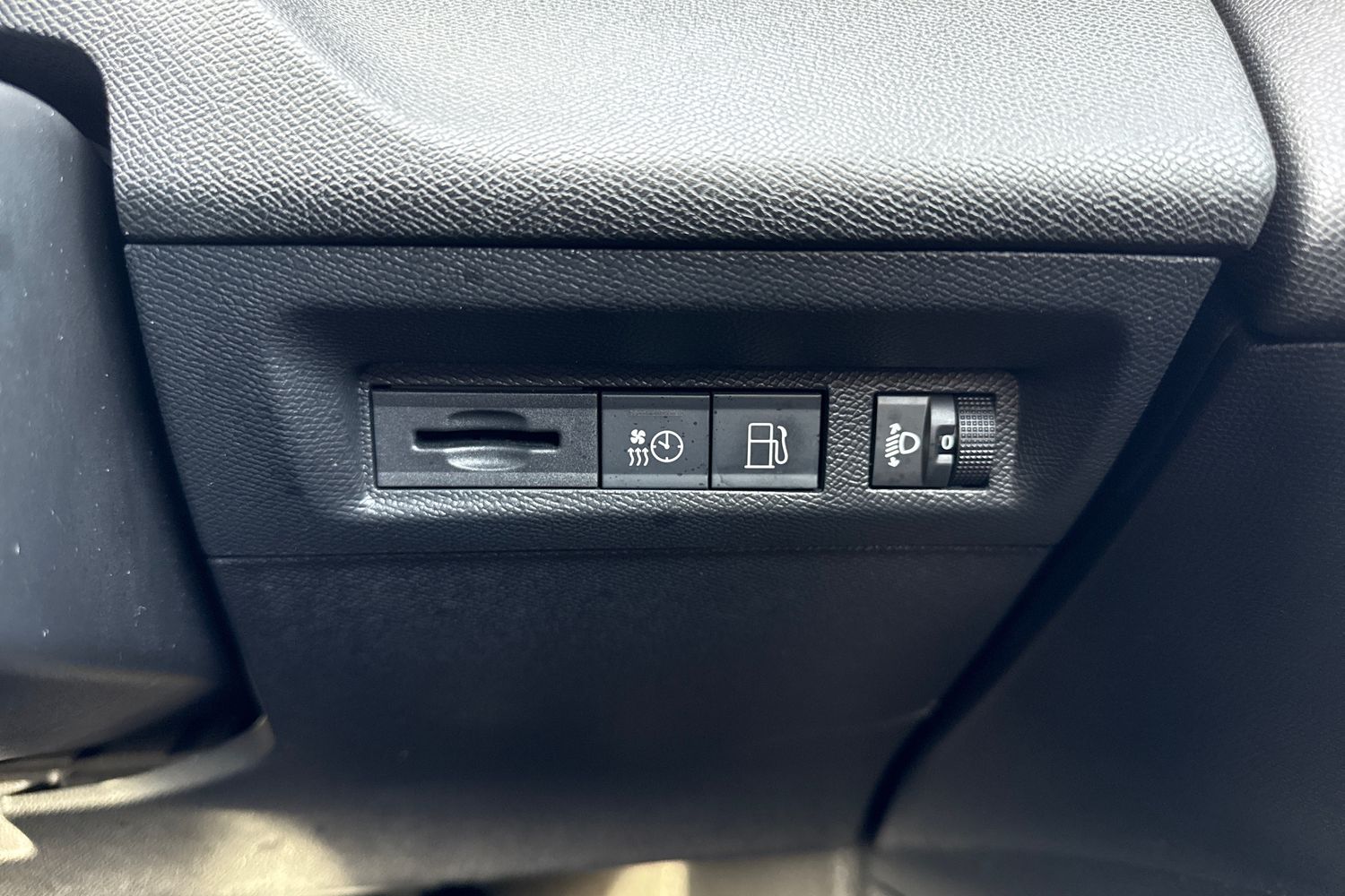 Used Peugeot 408 2024 for sale - 76405871: Photo 41