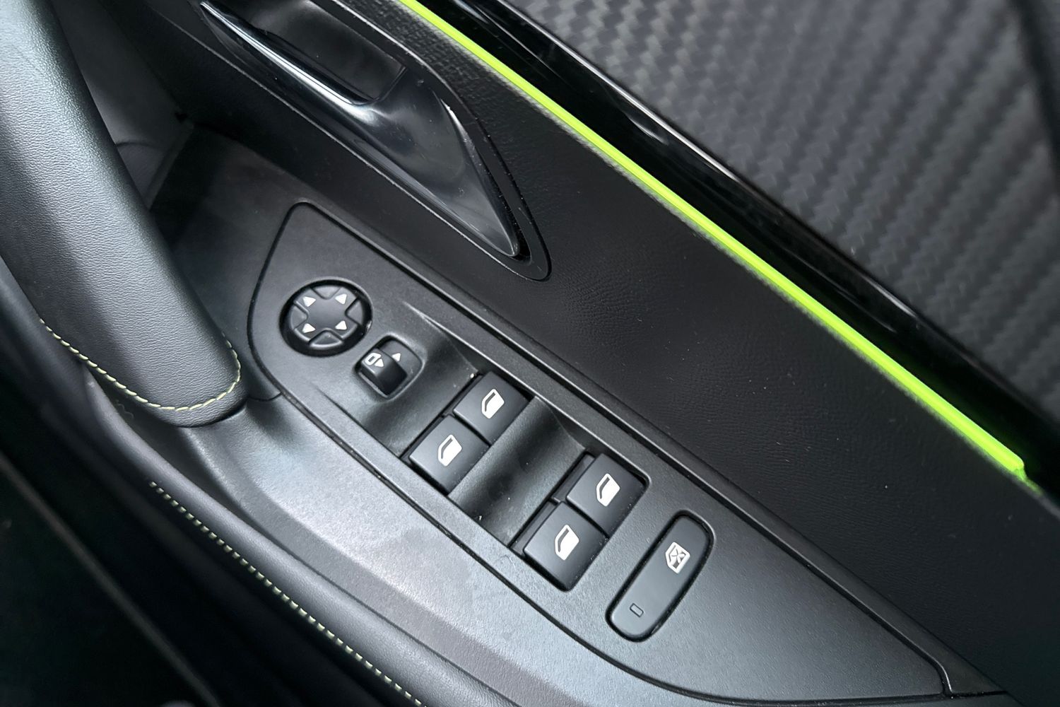 Used Peugeot 2008 2023 for sale - 76502871: Photo 41