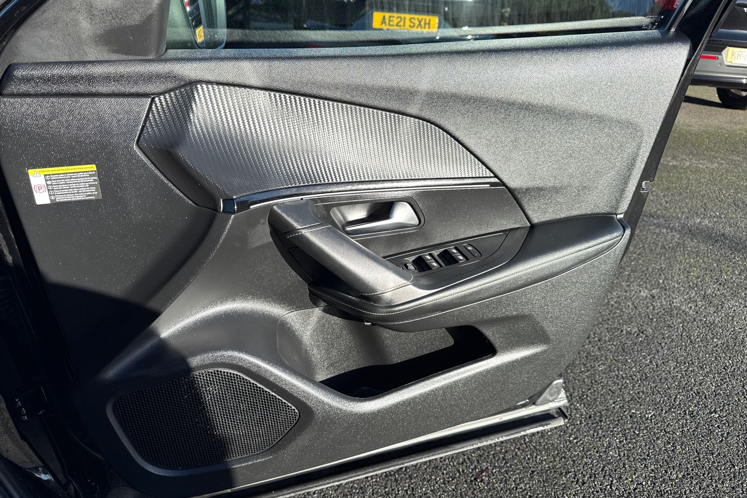 Used Peugeot E-2008 2022 for sale - 76789588: Photo 20