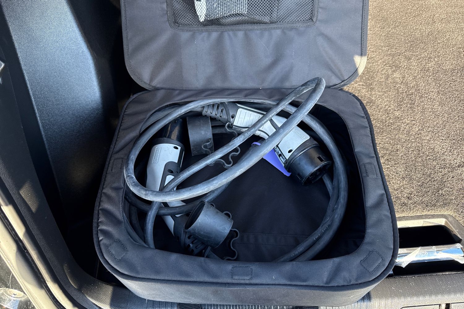 Used Peugeot E-2008 2022 for sale - 76789588: Photo 38