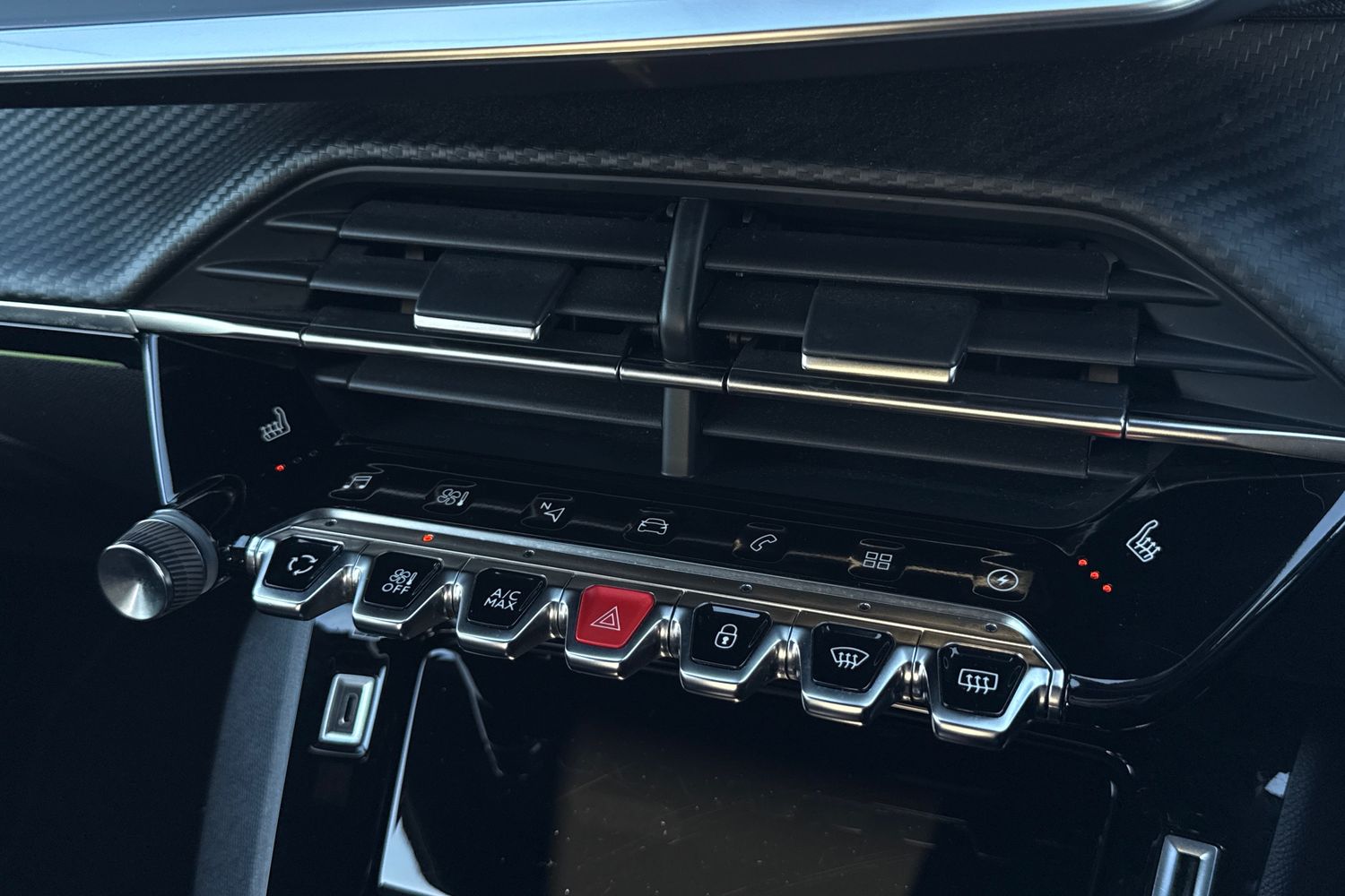 Used Peugeot E-2008 2022 for sale - 76789588: Photo 58