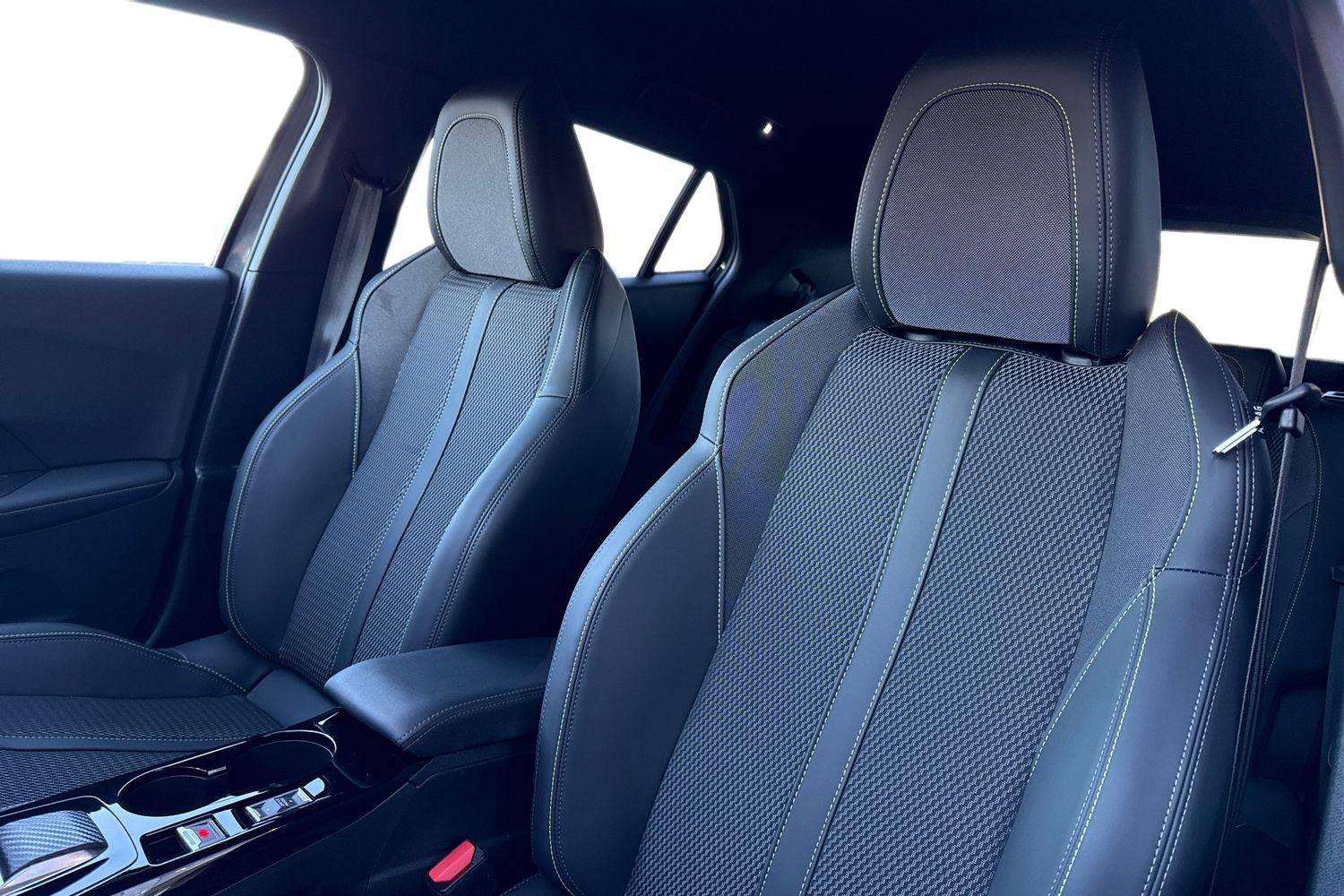 Used Peugeot E-2008 2024 for sale - 77382488: Photo 15