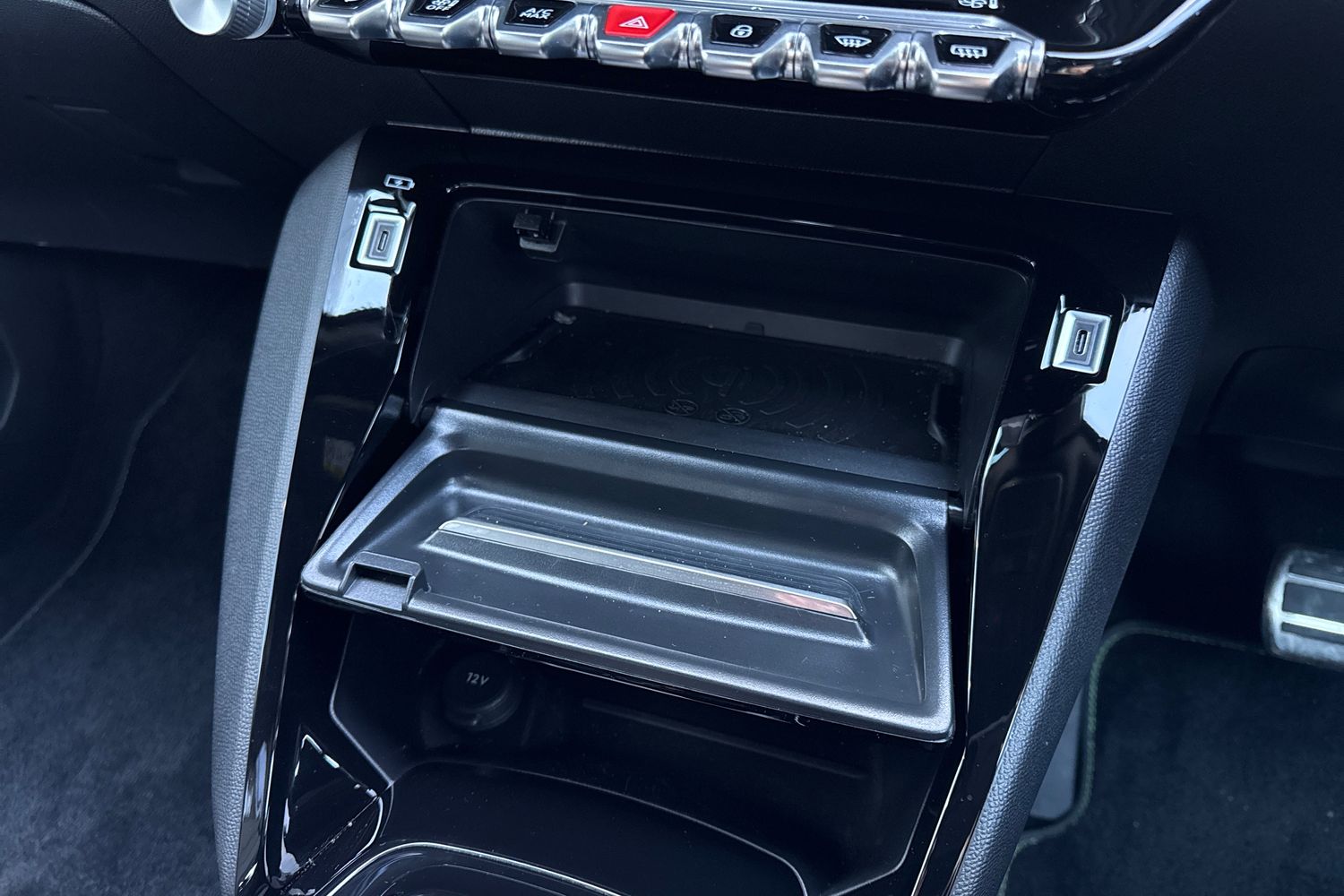 Used Peugeot E-2008 2024 for sale - 77382488: Photo 55