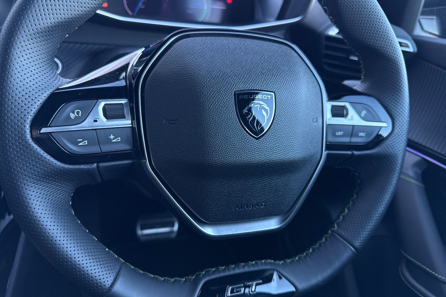 Used Peugeot E-2008 2024 for sale - 77382488: Photo 60