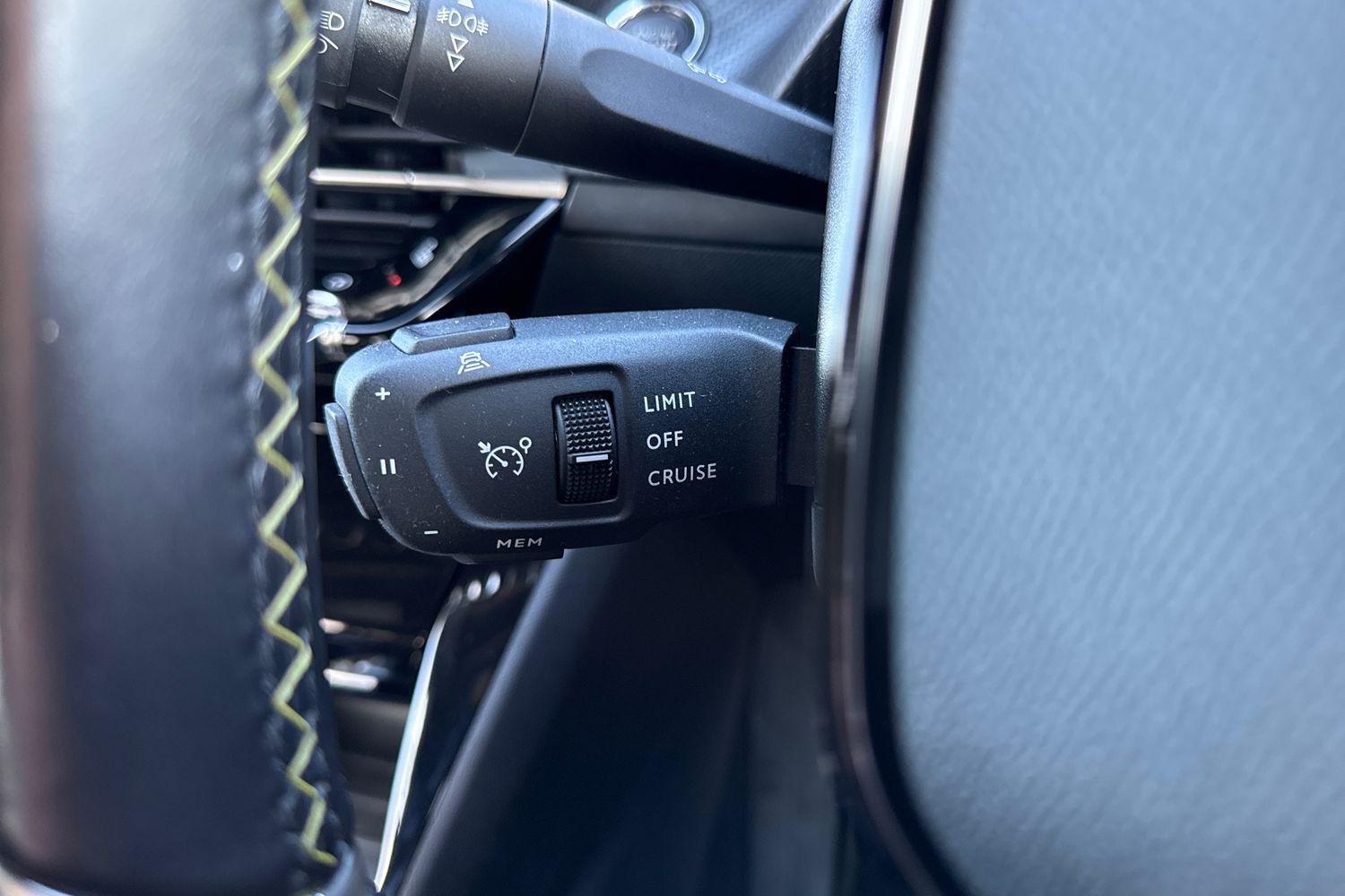 Used Peugeot 2008 2022 for sale - 78024890: Photo 41