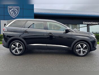 Used Peugeot 5008 2023 for sale - 77451107: Photo