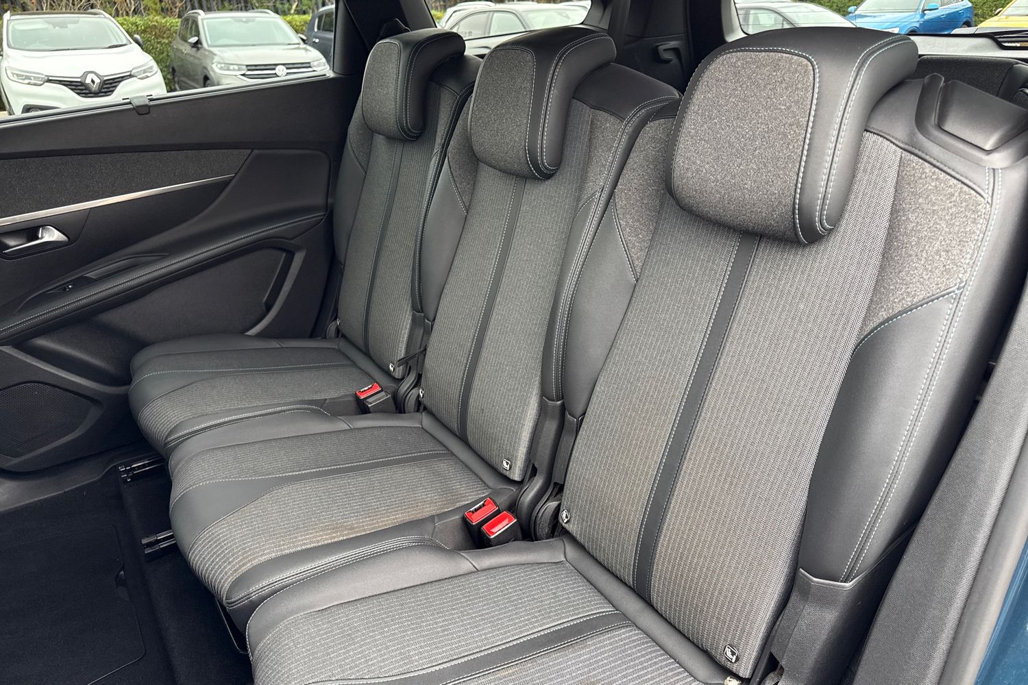 Used Peugeot 5008 2023 for sale - 76588031: Photo 14